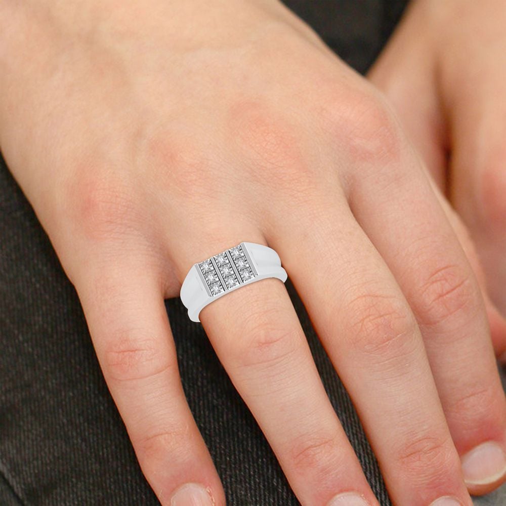 10K 0.15CT Diamond Mens Ring
